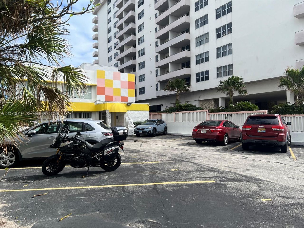 9241 Collins , Unit 1, Surfside, FL 33154 Photo