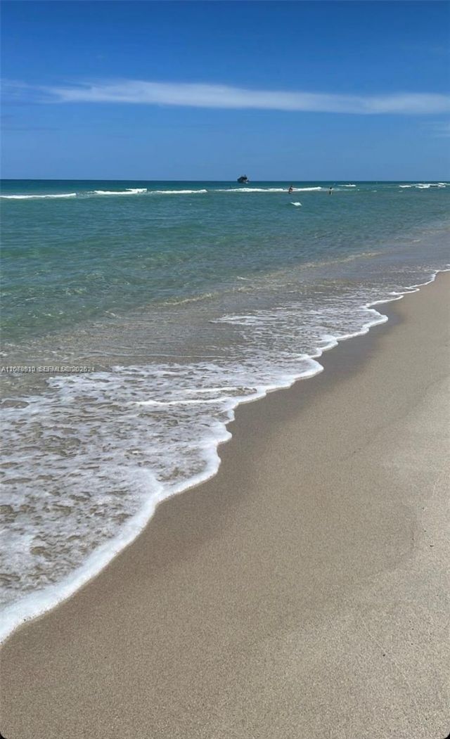 9241 Collins , Unit 1, Surfside, FL 33154 Photo