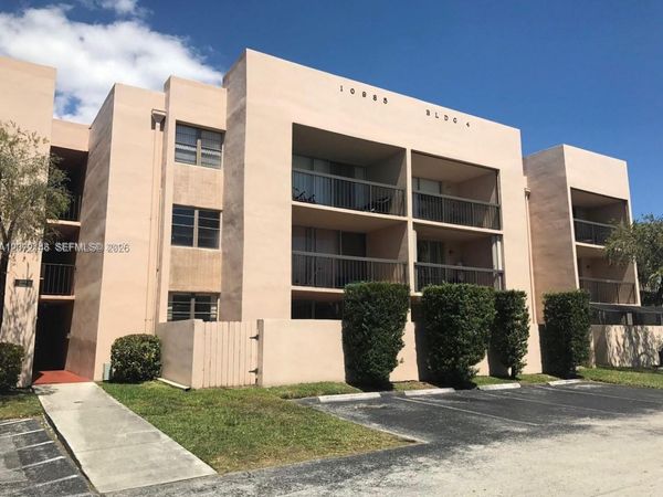 10985 SW 107th St , Unit 105, Miami, FL 33176