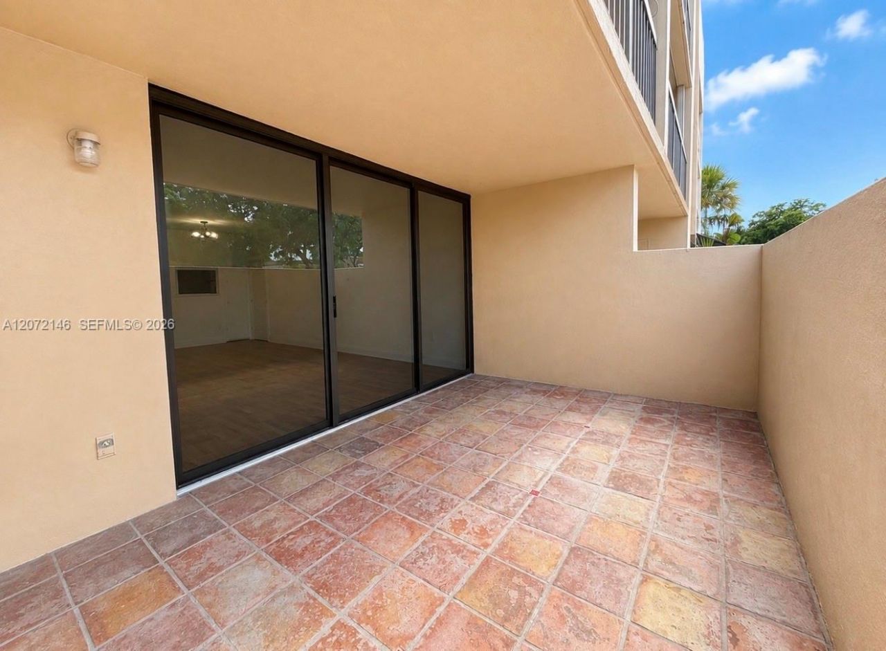 10985 SW 107th St , Unit 105, Miami, FL 33176 Photo