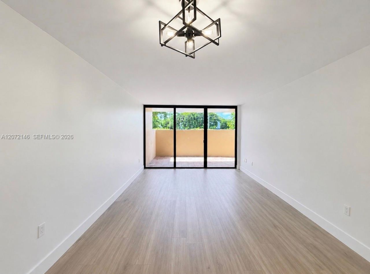 10985 SW 107th St , Unit 105, Miami, FL 33176 Photo