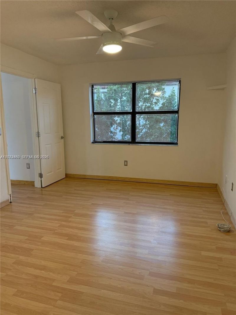 20800 NE 8th Ct , Unit 206-17, Miami, FL 33179 Photo