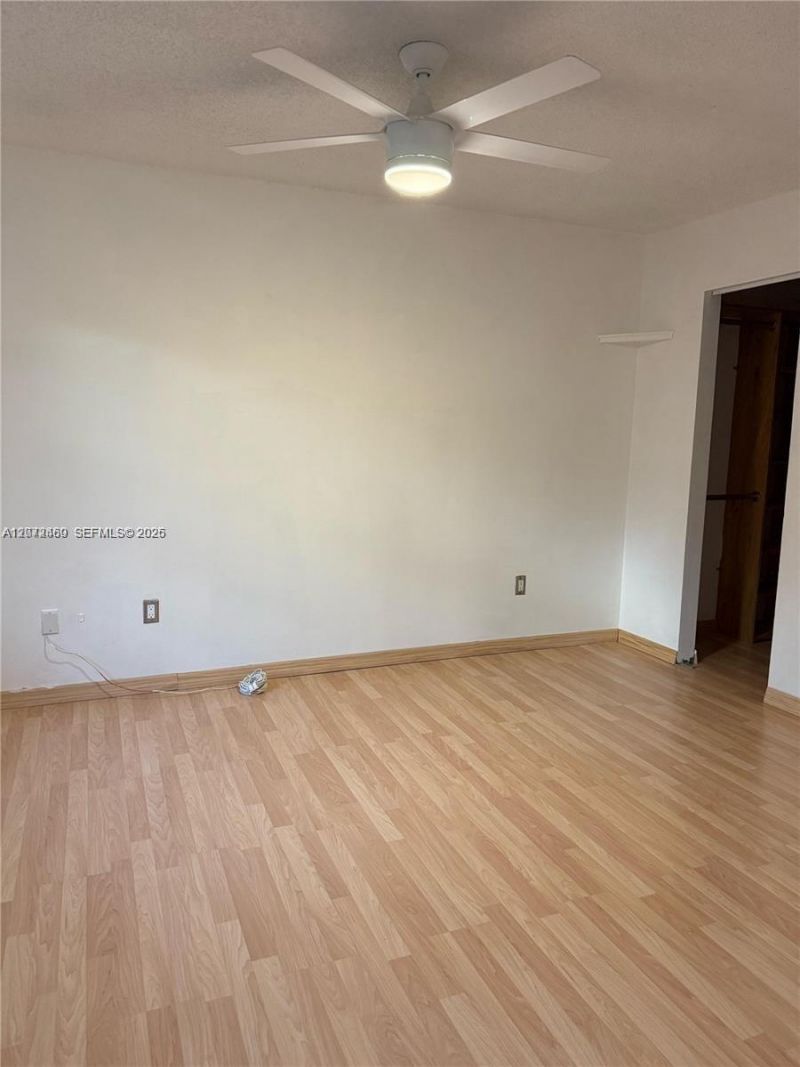 20800 NE 8th Ct , Unit 206-17, Miami, FL 33179 Photo