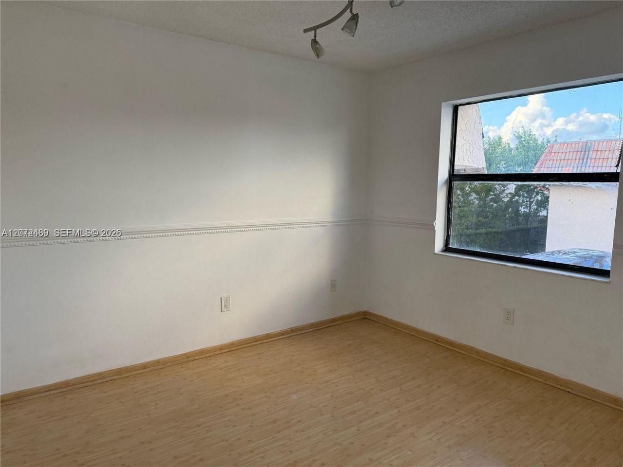 20800 NE 8th Ct , Unit 206-17, Miami, FL 33179 Photo