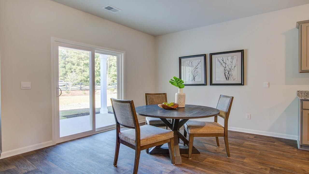 199 Fuller Road Photo 18