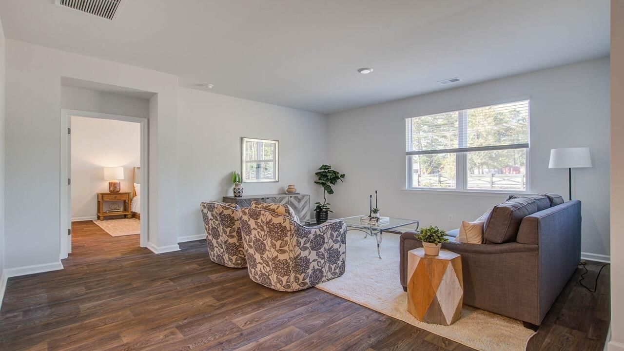 199 Fuller Road Photo 6