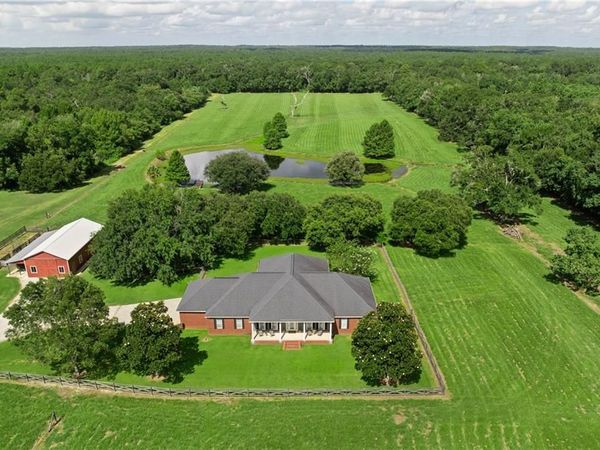 9750 Bellingrath Road , Theodore, AL 36582