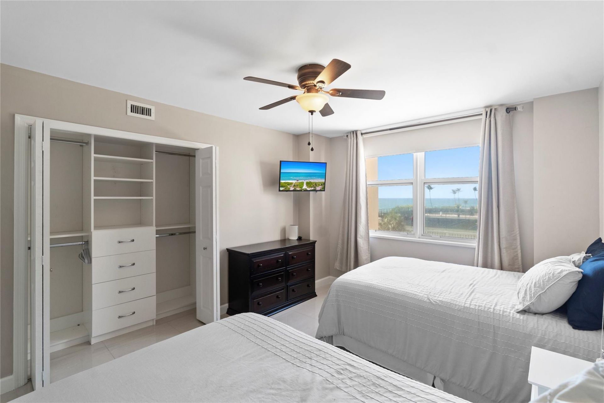 5200 N Ocean Boulevard, Unit 405b, Lauderdale by the Sea, FL 33308 Photo