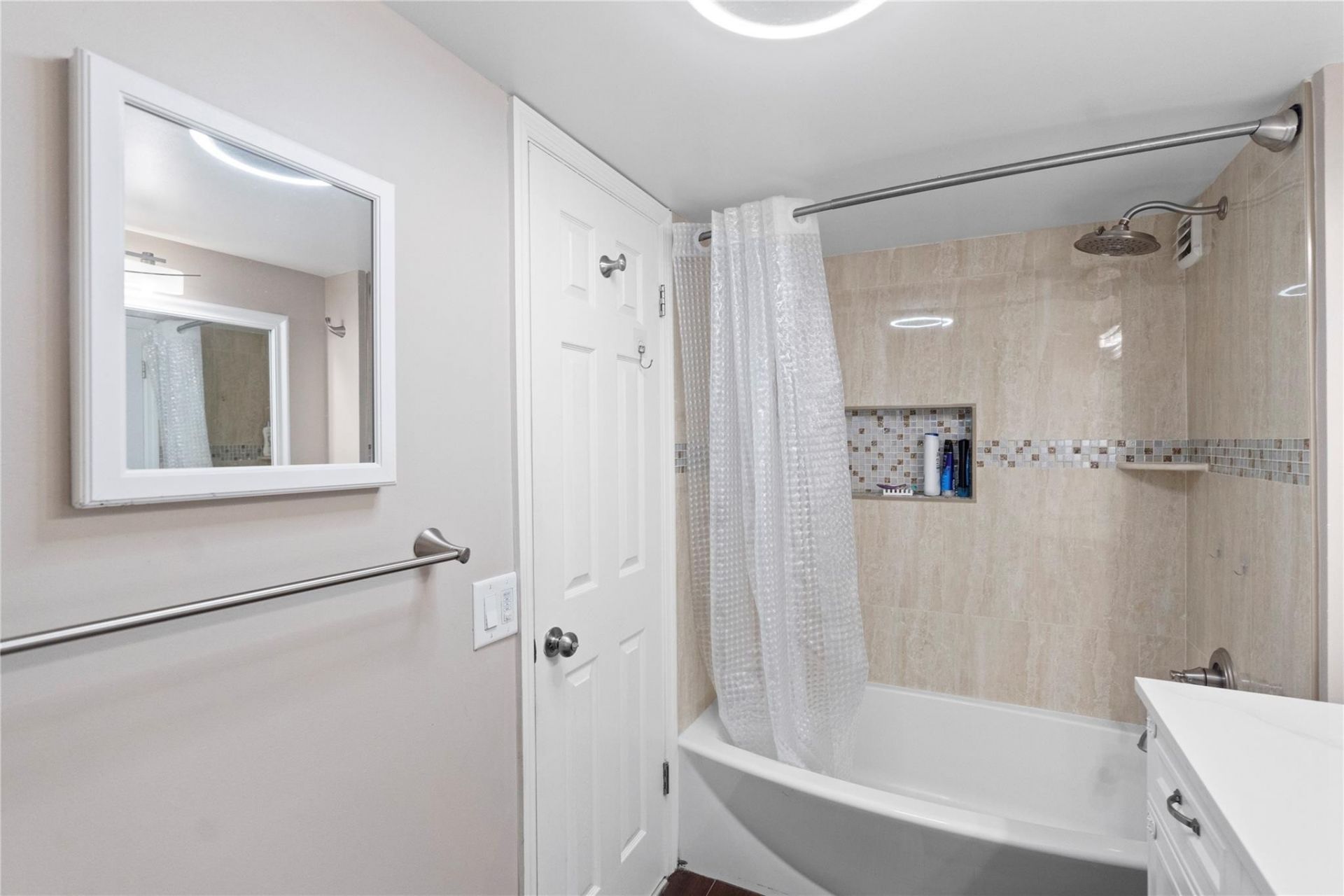 5200 N Ocean Boulevard, Unit 405b, Lauderdale by the Sea, FL 33308 Photo