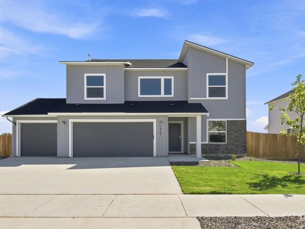 1751 Gyrfalcon St, Middleton, ID 83644