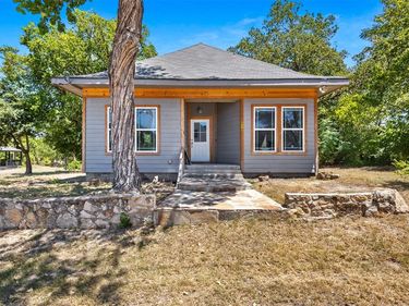 314 N Harding Street, Fort Worth, TX 76102