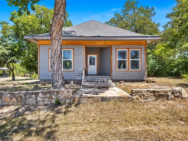 314 N Harding Street, Fort Worth, TX 76102