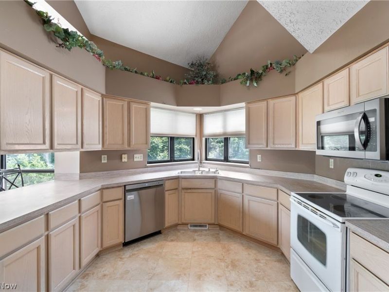 3919 Marsh View Drive , Portage Lakes, OH 44319 Photo 16