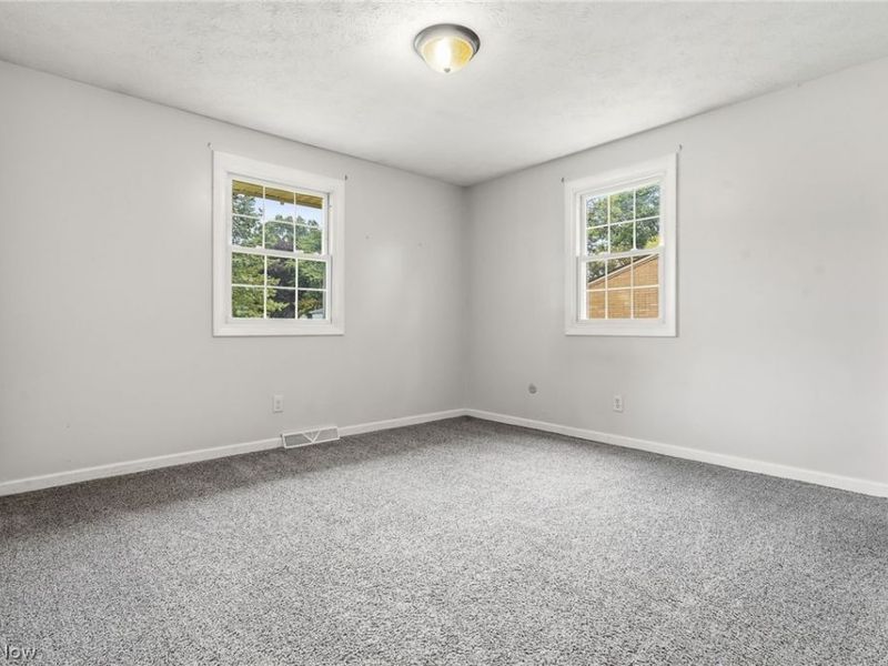 4501 Orchard Dale Drive NW, Canton, OH 44709 Photo 19