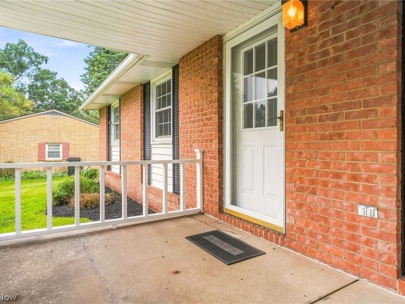 4501 Orchard Dale Drive NW, Canton, OH 44709 Photo 5