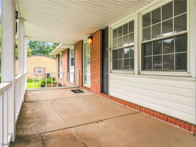 4501 Orchard Dale Drive NW, Canton, OH 44709 Photo 5