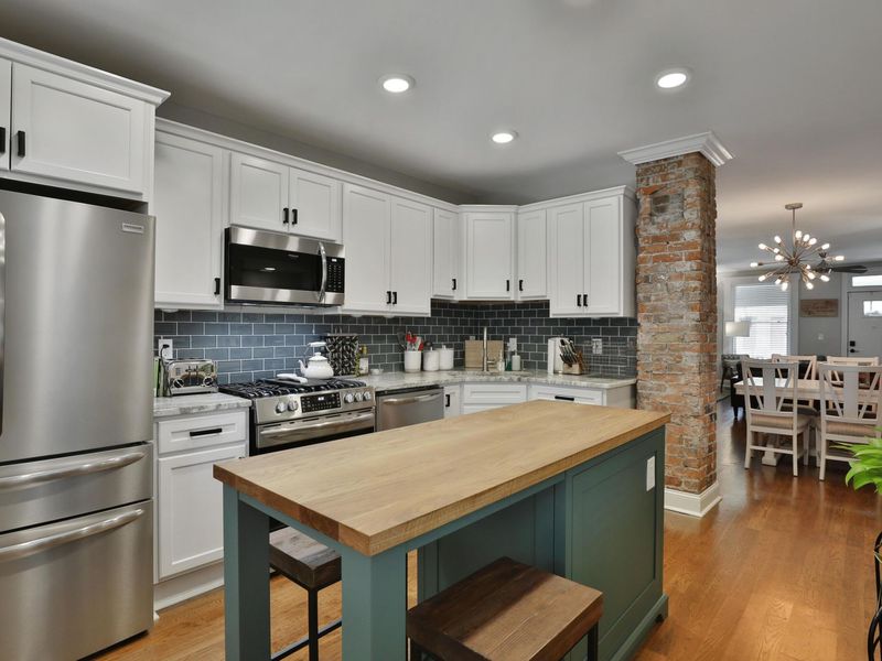 976 N 4th Street , Columbus, OH 43201 Photo 14