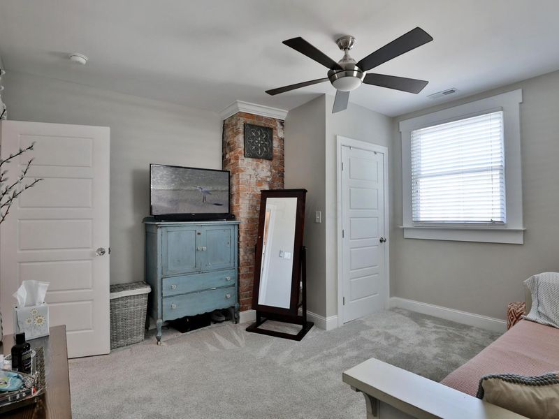 976 N 4th Street , Columbus, OH 43201 Photo 18