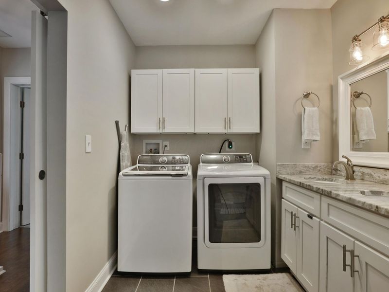 976 N 4th Street , Columbus, OH 43201 Photo 22