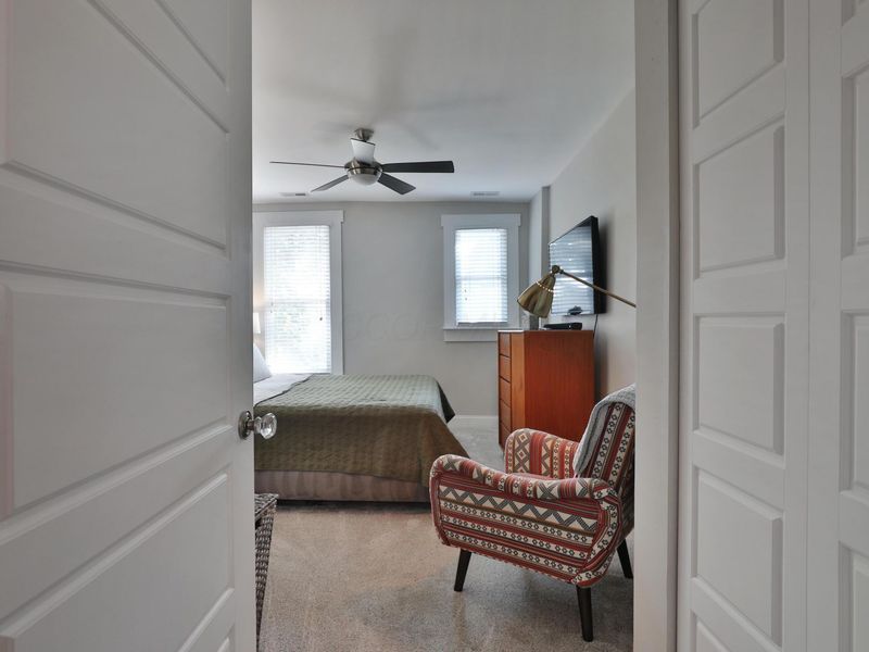 976 N 4th Street , Columbus, OH 43201 Photo 23