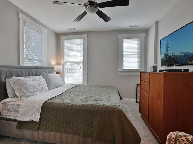 976 N 4th Street , Columbus, OH 43201 Photo 24