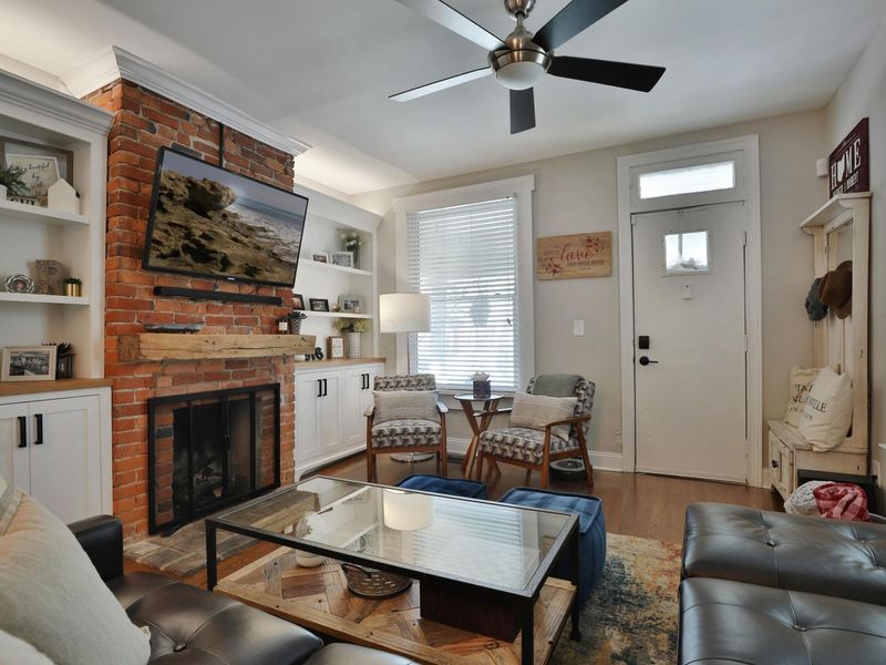 976 N 4th Street , Columbus, OH 43201 Photo 3