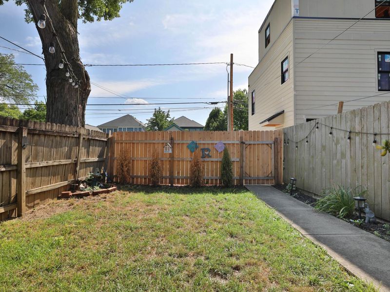 976 N 4th Street , Columbus, OH 43201 Photo 30