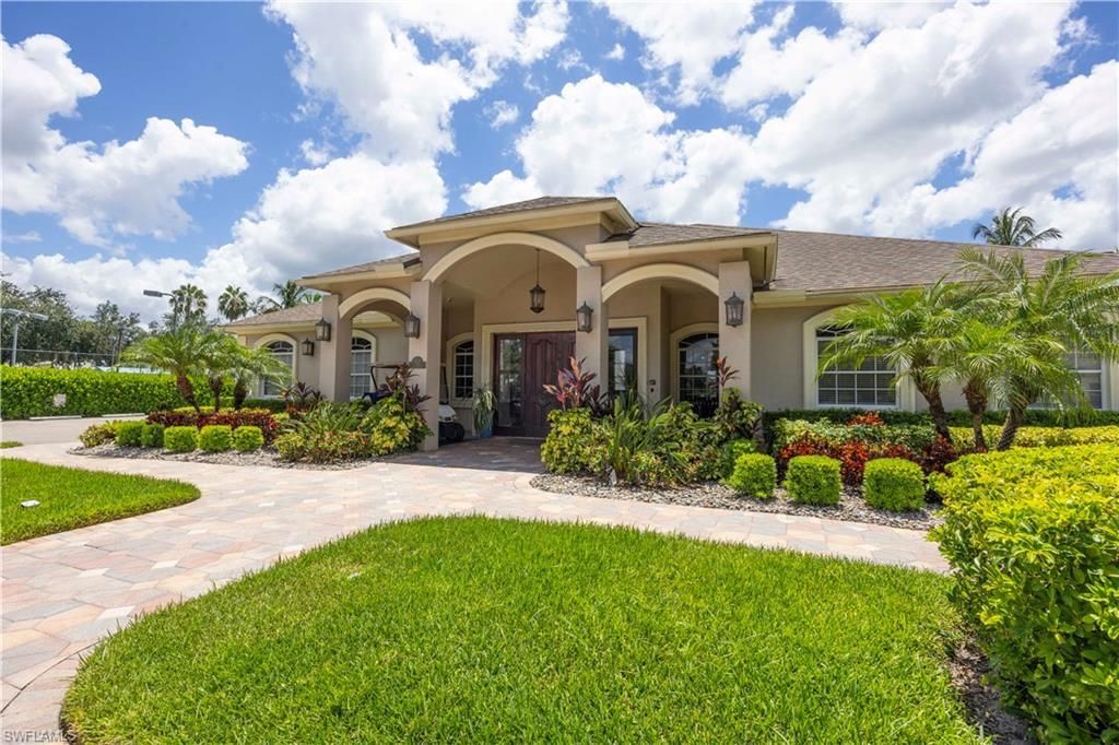 8070 Tauren Ct S, Naples, FL 34119 Photo