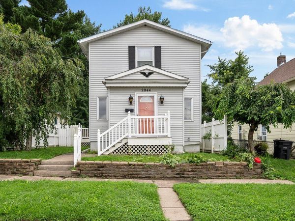 2844 5 1/2 Avenue , Rock Island, IL 61201