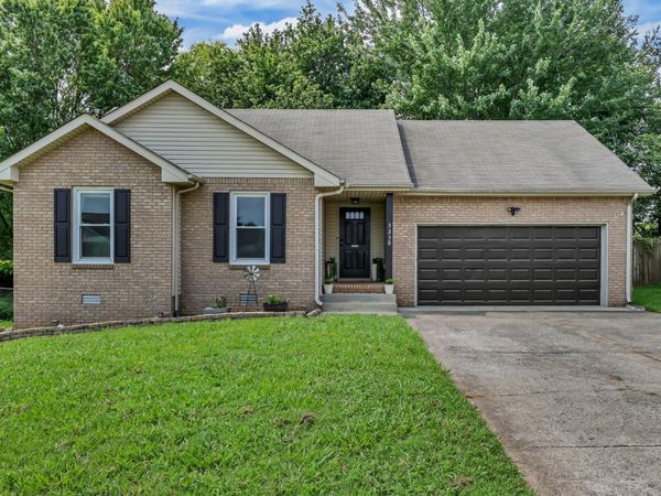 3250 S Senseney Cir , Clarksville, TN 37042