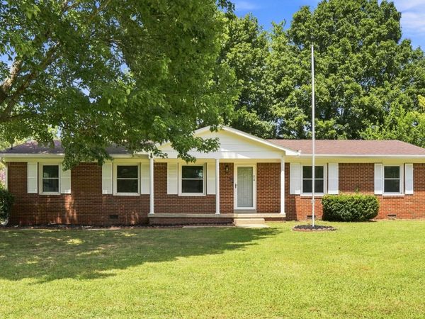 214 Stonewall Rd , Columbia, TN 38401