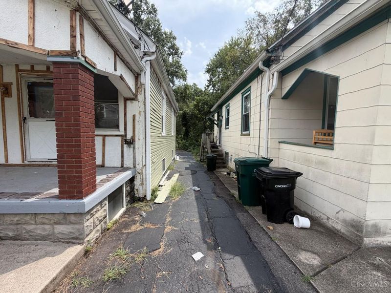 4334 Watterson Street, Cincinnati, OH 45227 Photo 23
