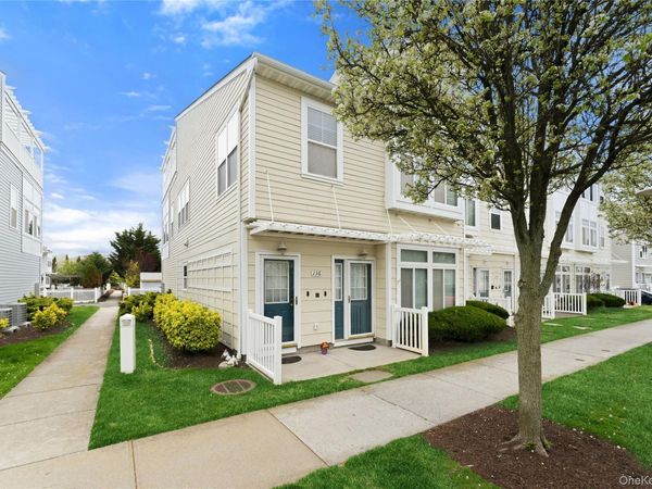 136 Meridian Boulevard , Arverne, NY 11692