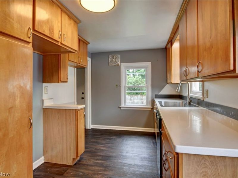 2929 Helen Place NW, Canton, OH 44708 Photo 11
