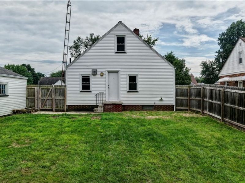 2929 Helen Place NW, Canton, OH 44708 Photo 4