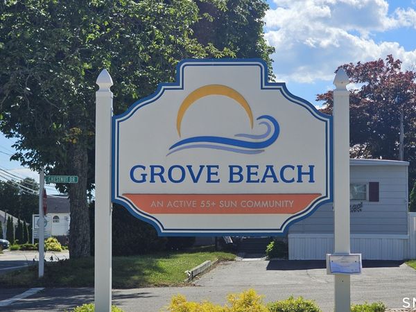 18 Broadway North, Westbrook, CT 06498