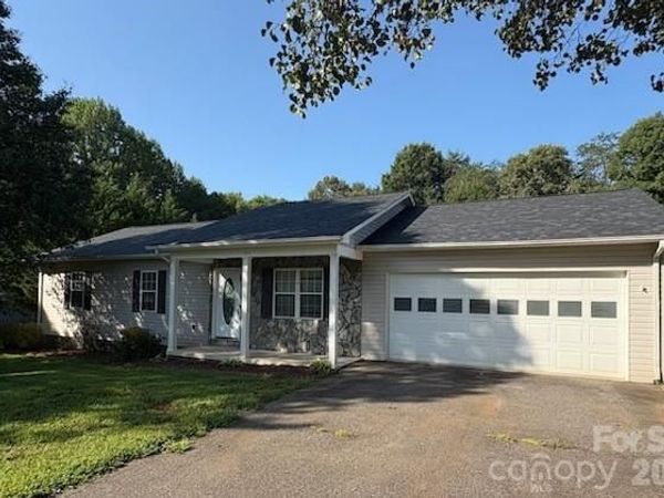 150 Pattys Place , Stony Point, NC 28678
