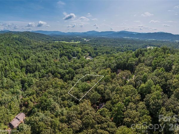 99999 Claru Ridge, Fletcher, NC 28732