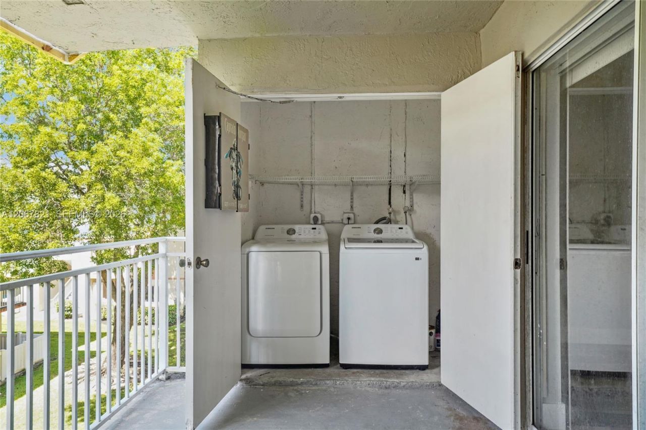 18840 NW 57th Ave , Unit 306, Hialeah, FL 33015 Photo