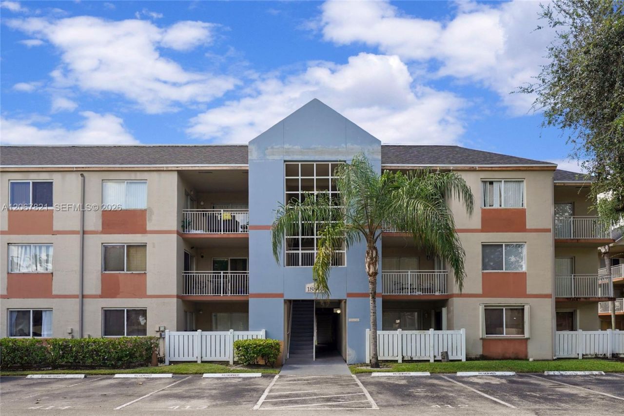 18840 NW 57th Ave , Unit 306, Hialeah, FL 33015 Photo