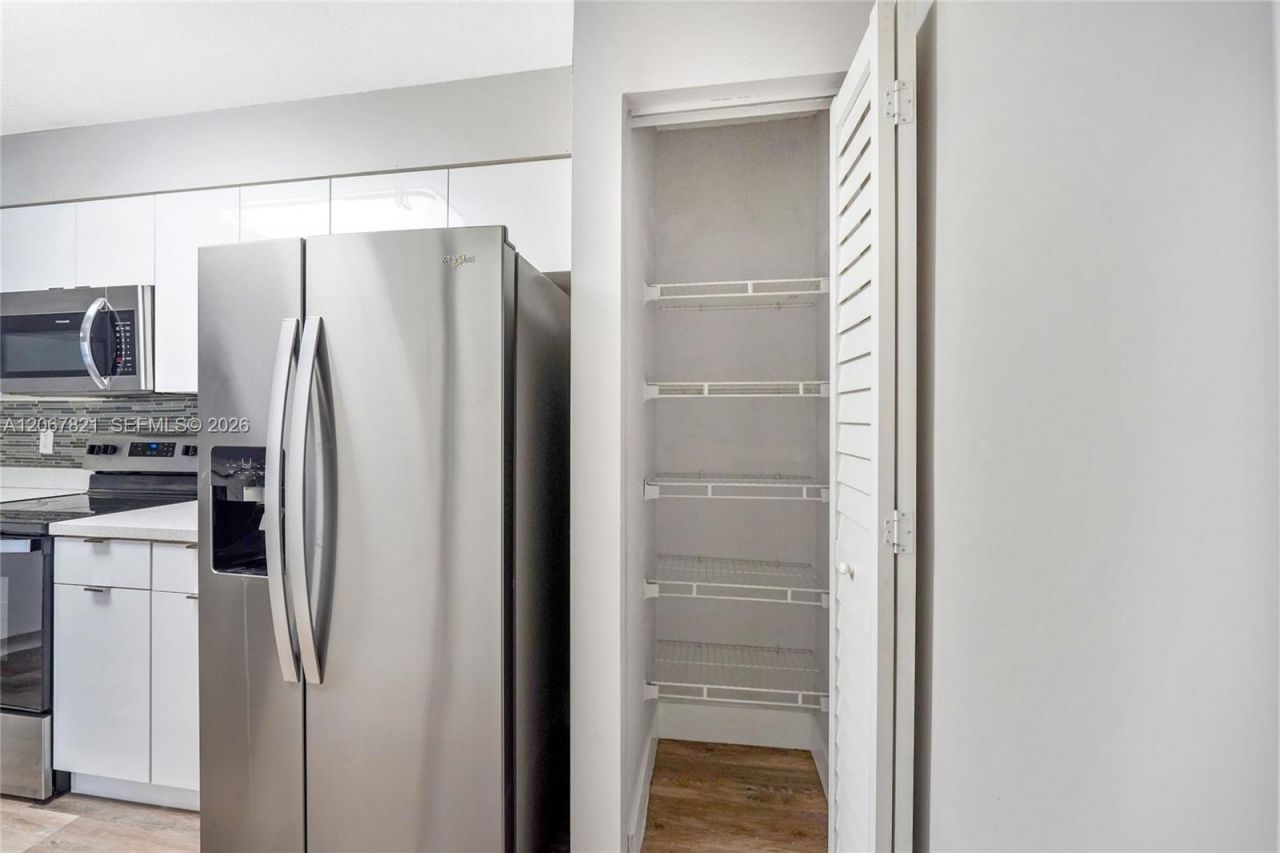 18840 NW 57th Ave , Unit 306, Hialeah, FL 33015 Photo