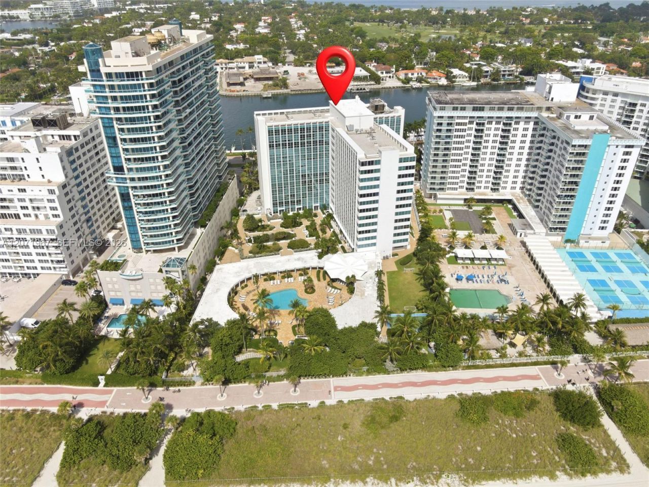 5055 Collins Ave , Unit 11F, Miami Beach, FL 33140 Photo