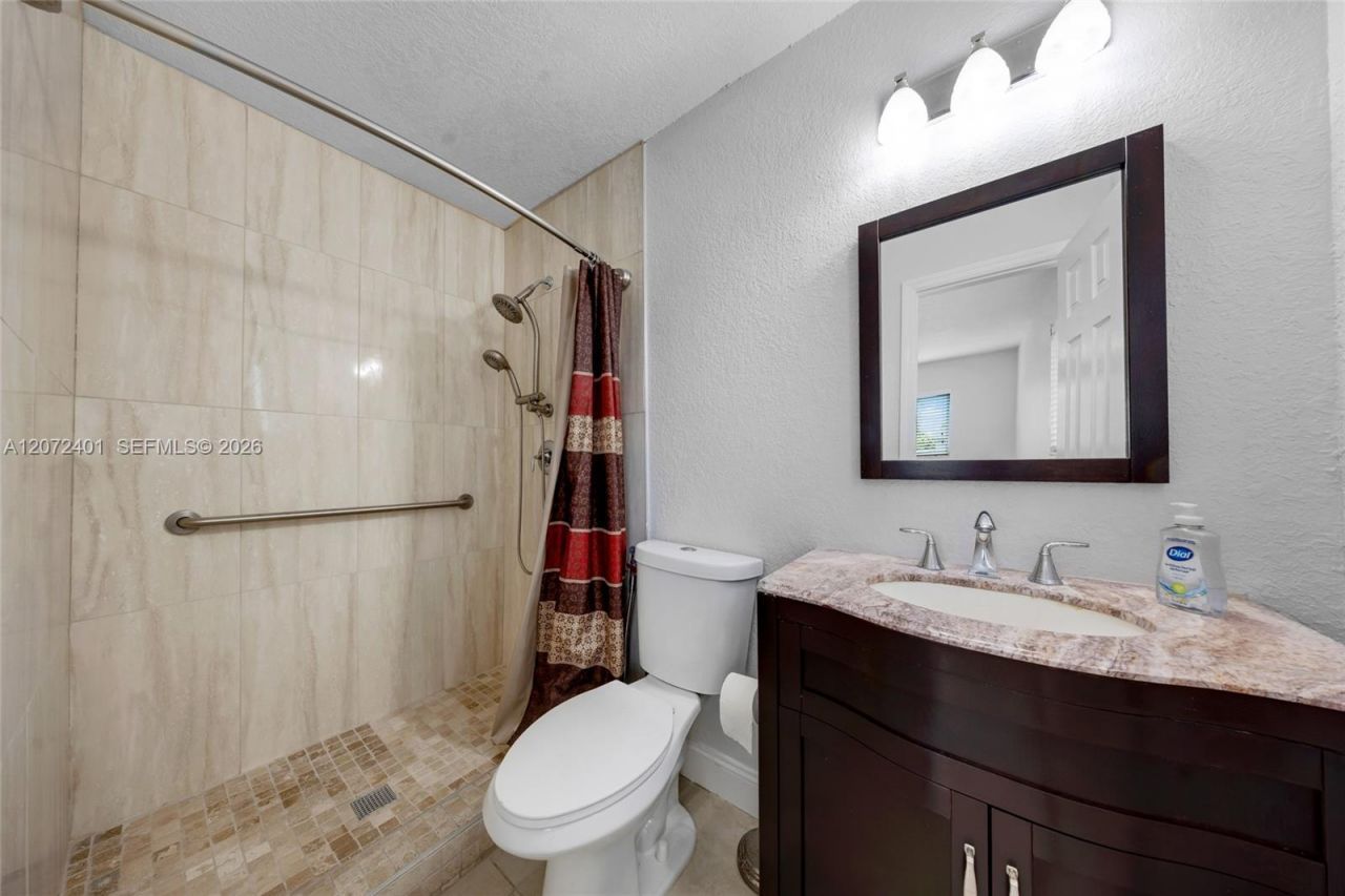8801 SW 17th St, Miami, FL 33165 Photo