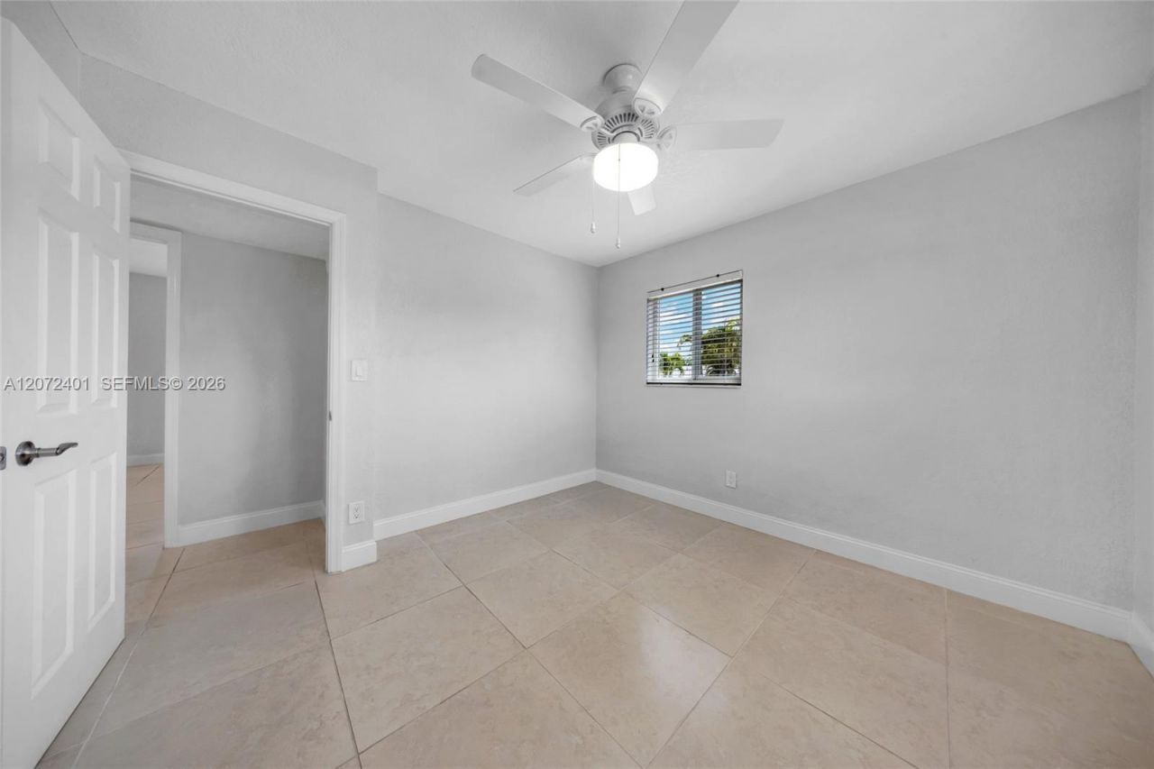 8801 SW 17th St, Miami, FL 33165 Photo