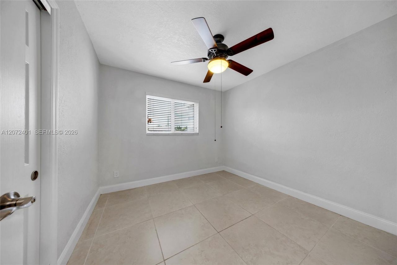 8801 SW 17th St, Miami, FL 33165 Photo