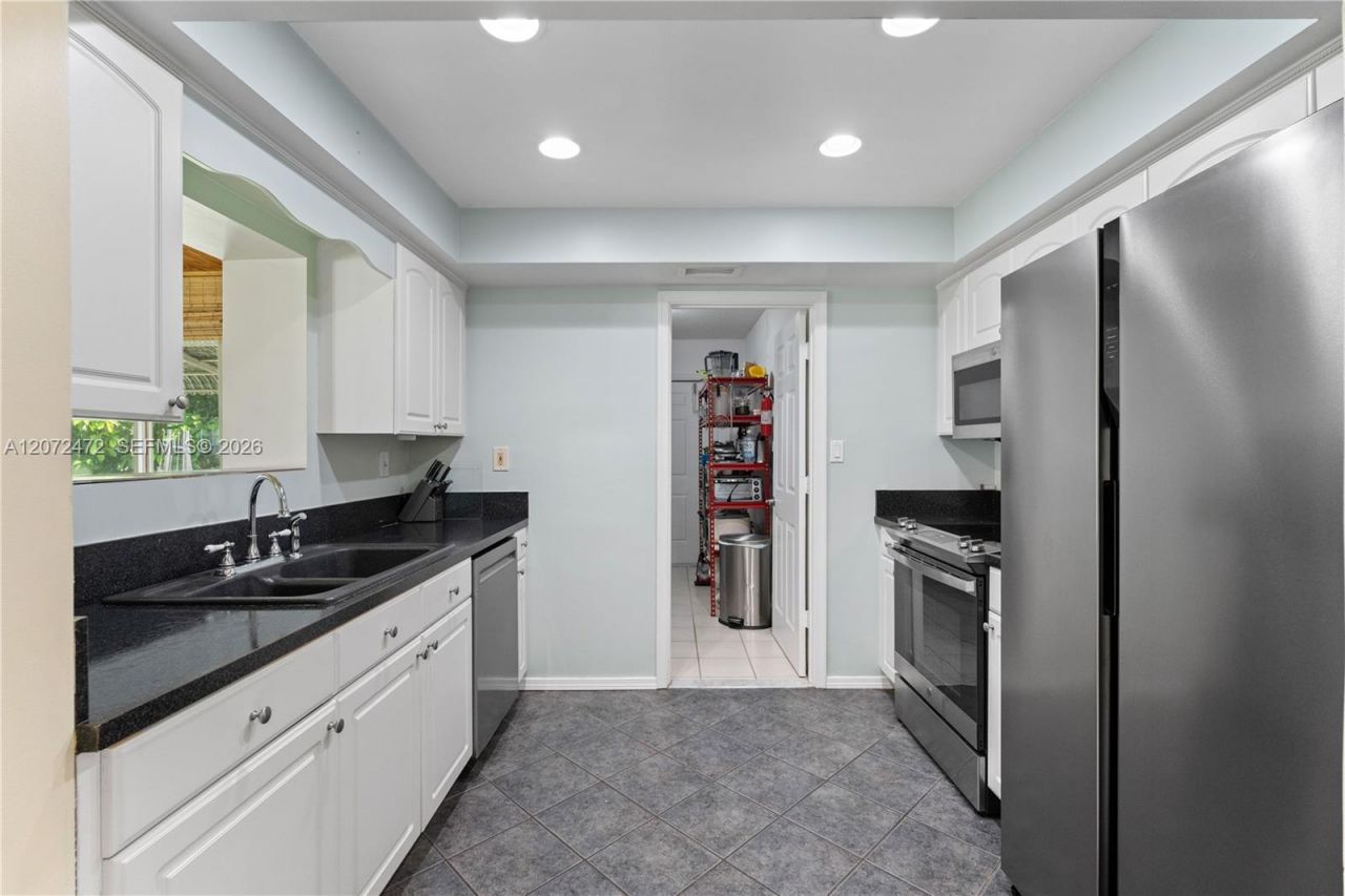 5713 NW 68th Ter, Tamarac, FL 33321 Photo