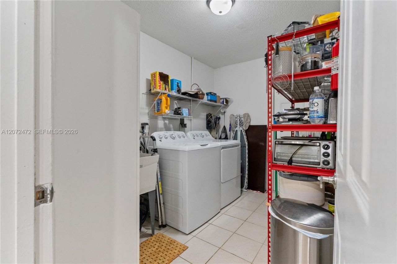 5713 NW 68th Ter, Tamarac, FL 33321 Photo