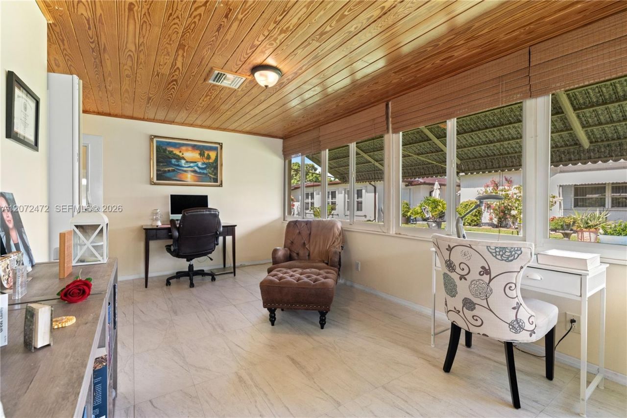 5713 NW 68th Ter, Tamarac, FL 33321 Photo