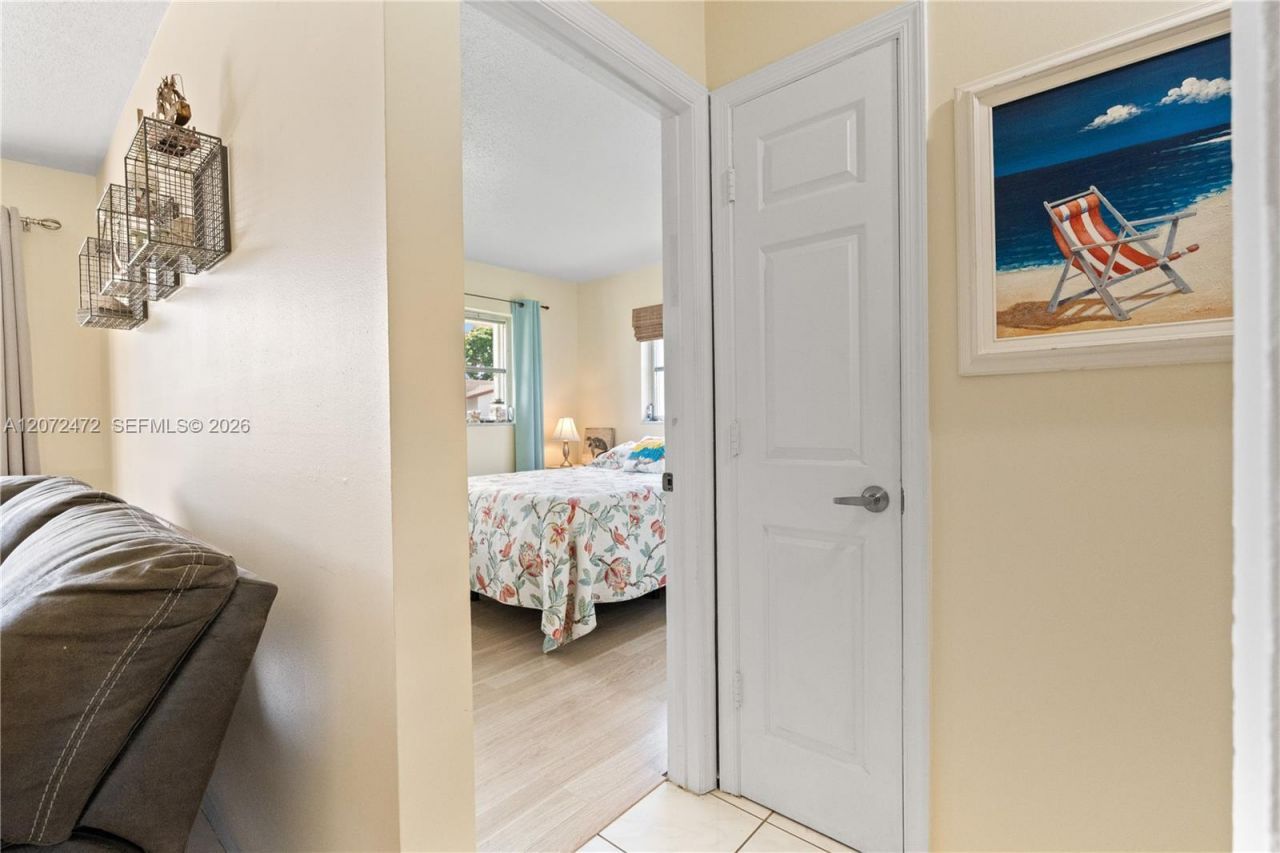 5713 NW 68th Ter, Tamarac, FL 33321 Photo