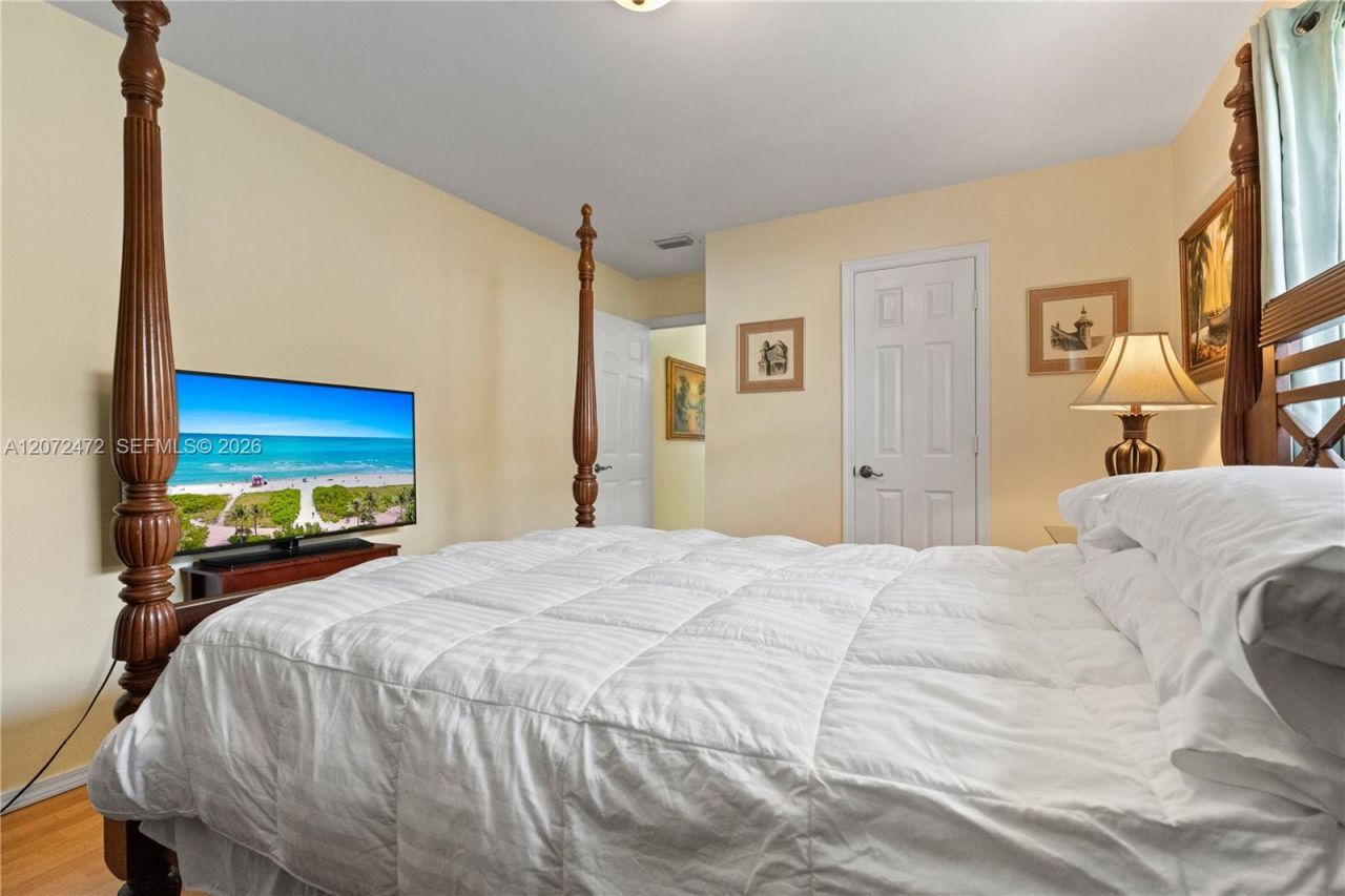 5713 NW 68th Ter, Tamarac, FL 33321 Photo
